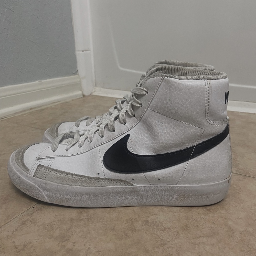 Kids Nike Blazer Size 7Y